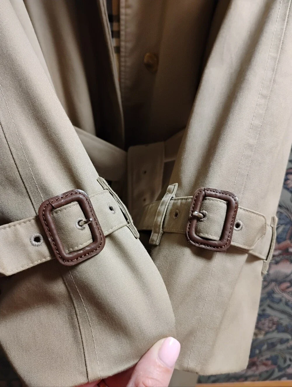 Vintage Burberry Beige Trench Coat with Removable Liner - Picture 8 of 16